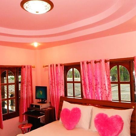Suksomjai Hotel Ράγιονγκ Δωμάτιο φωτογραφία