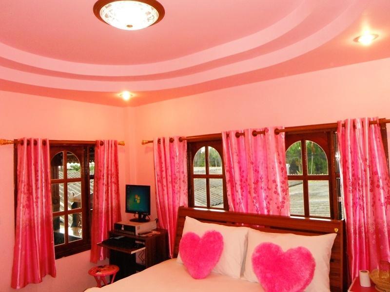 Suksomjai Hotel Ράγιονγκ Δωμάτιο φωτογραφία