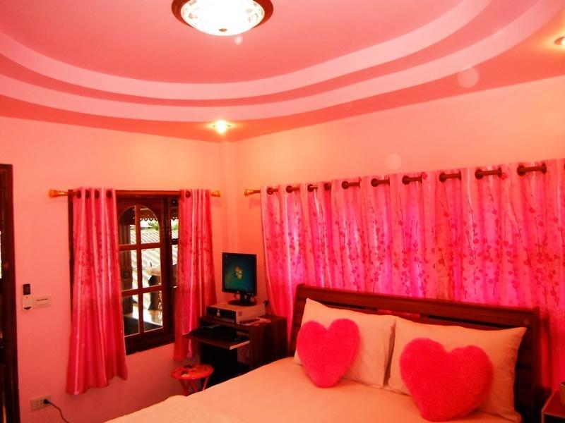 Suksomjai Hotel Ράγιονγκ Δωμάτιο φωτογραφία