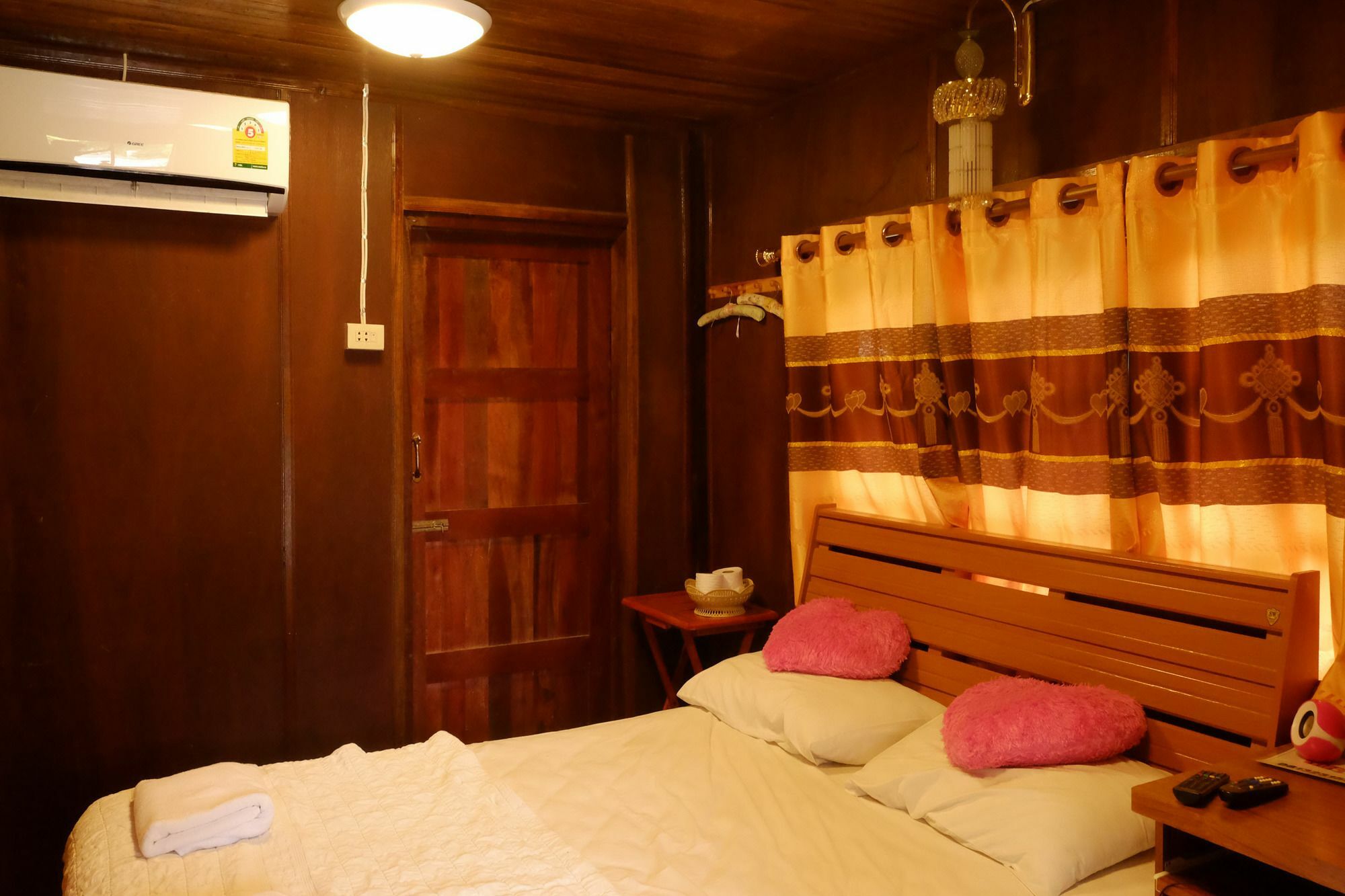 Suksomjai Hotel Ράγιονγκ Εξωτερικό φωτογραφία